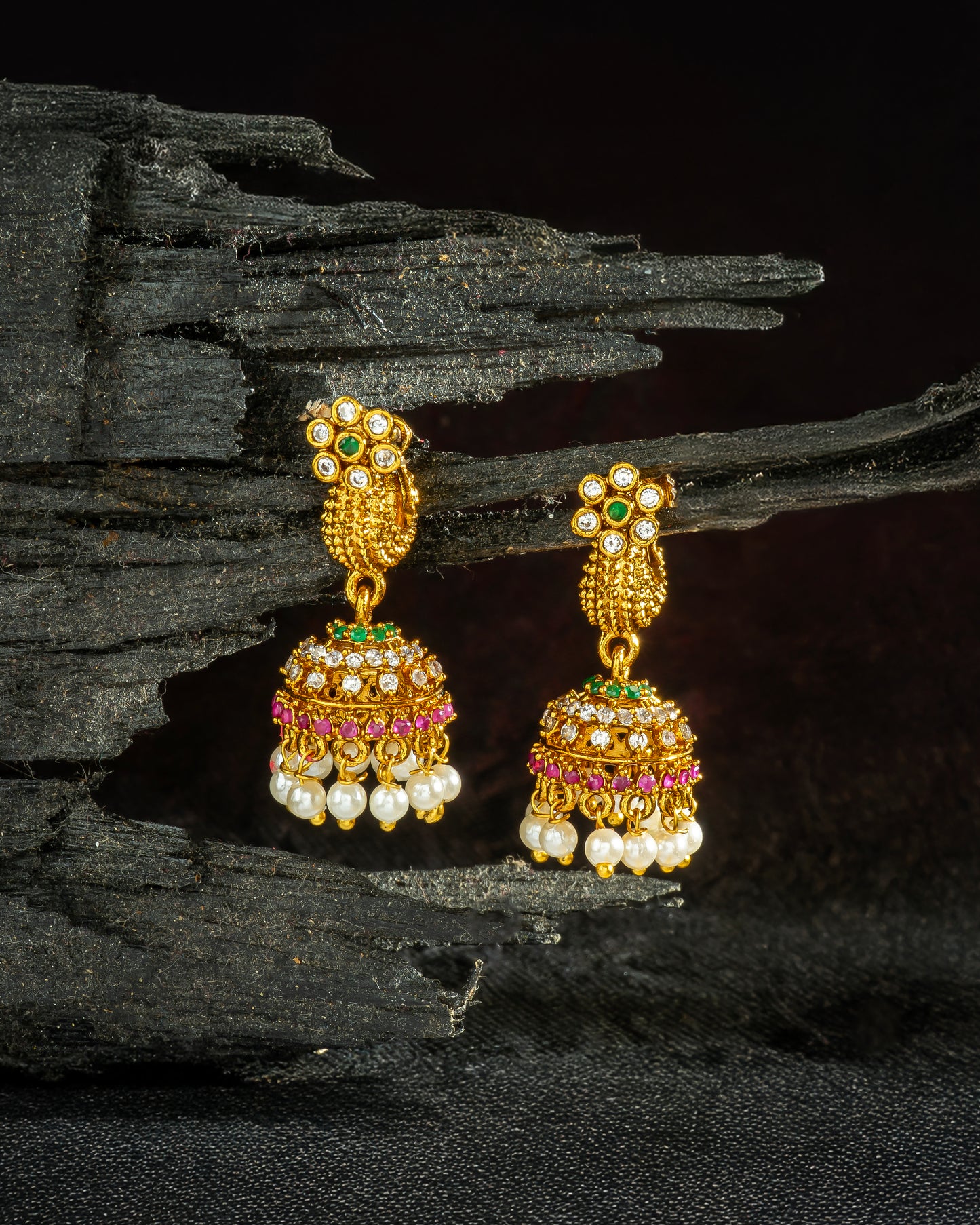 Makara Kundanalu Earrings