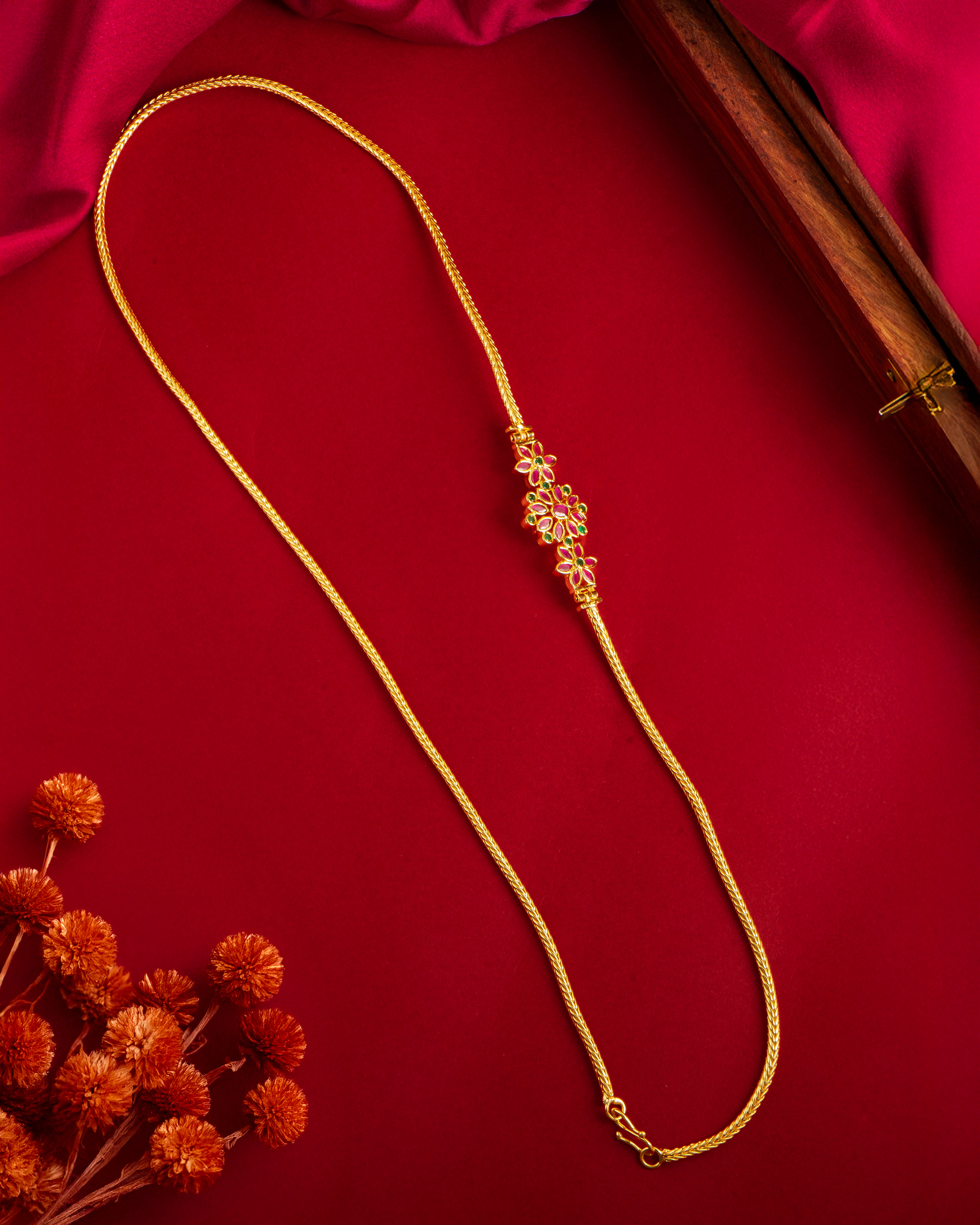 Simple Gold-Plated Floral Motif Mop (Mugappu) Chain Necklace – Gayathri ...